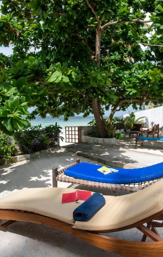 Uroa Beach Lodge ภายนอก รูปภาพ